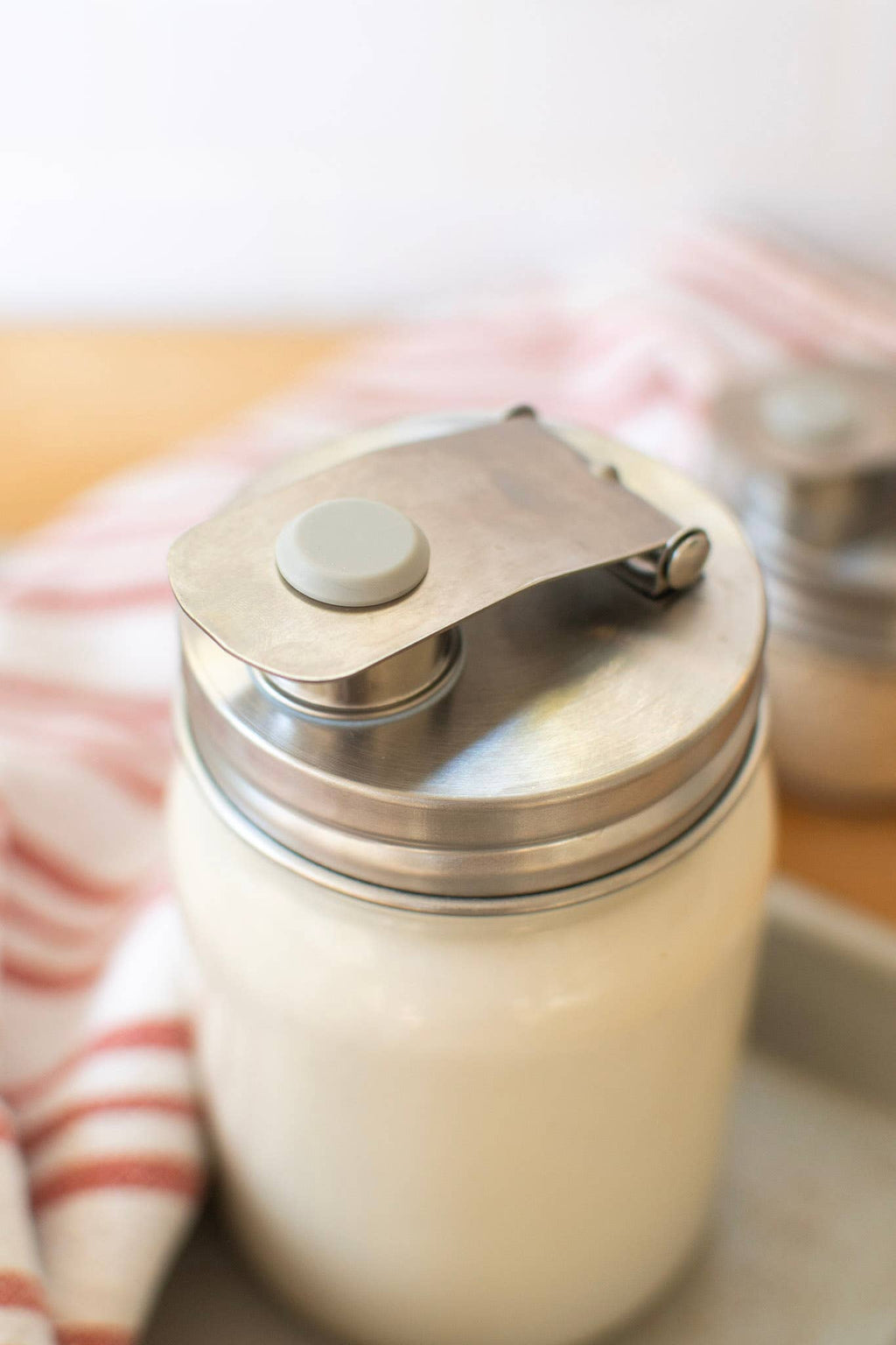 Stainless Steel Pourable Jar Lid (Regular Mouth) | Reusable Mason Jar Pour Lid