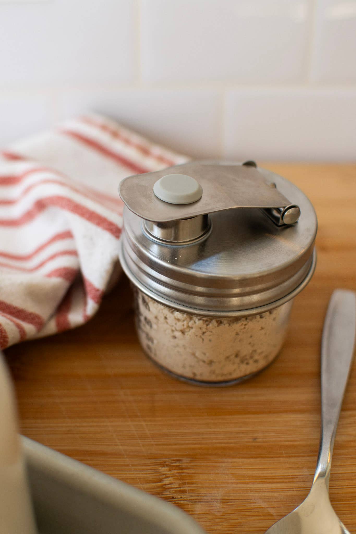 Stainless Steel Pourable Jar Lid (Regular Mouth) | Reusable Mason Jar Pour Lid